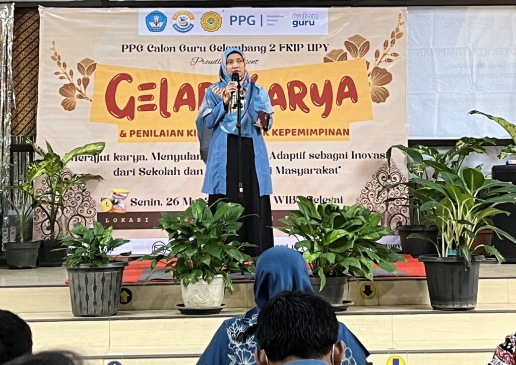 Peserta PPG Universitas PGRI Yogyakarta mempresentasikan karya inovatif dalam Gelar Karya Projek Kepemimpinan 2025.