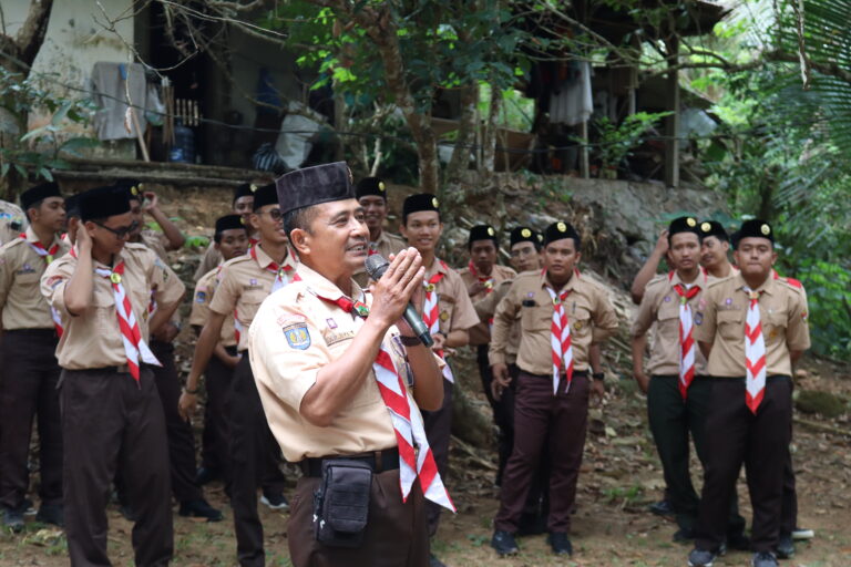 Kursus kepramukaan mahasiswa PPG
